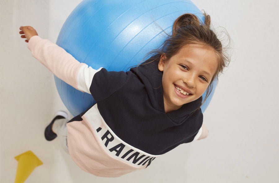 Meisjes sportieve looks bekijken